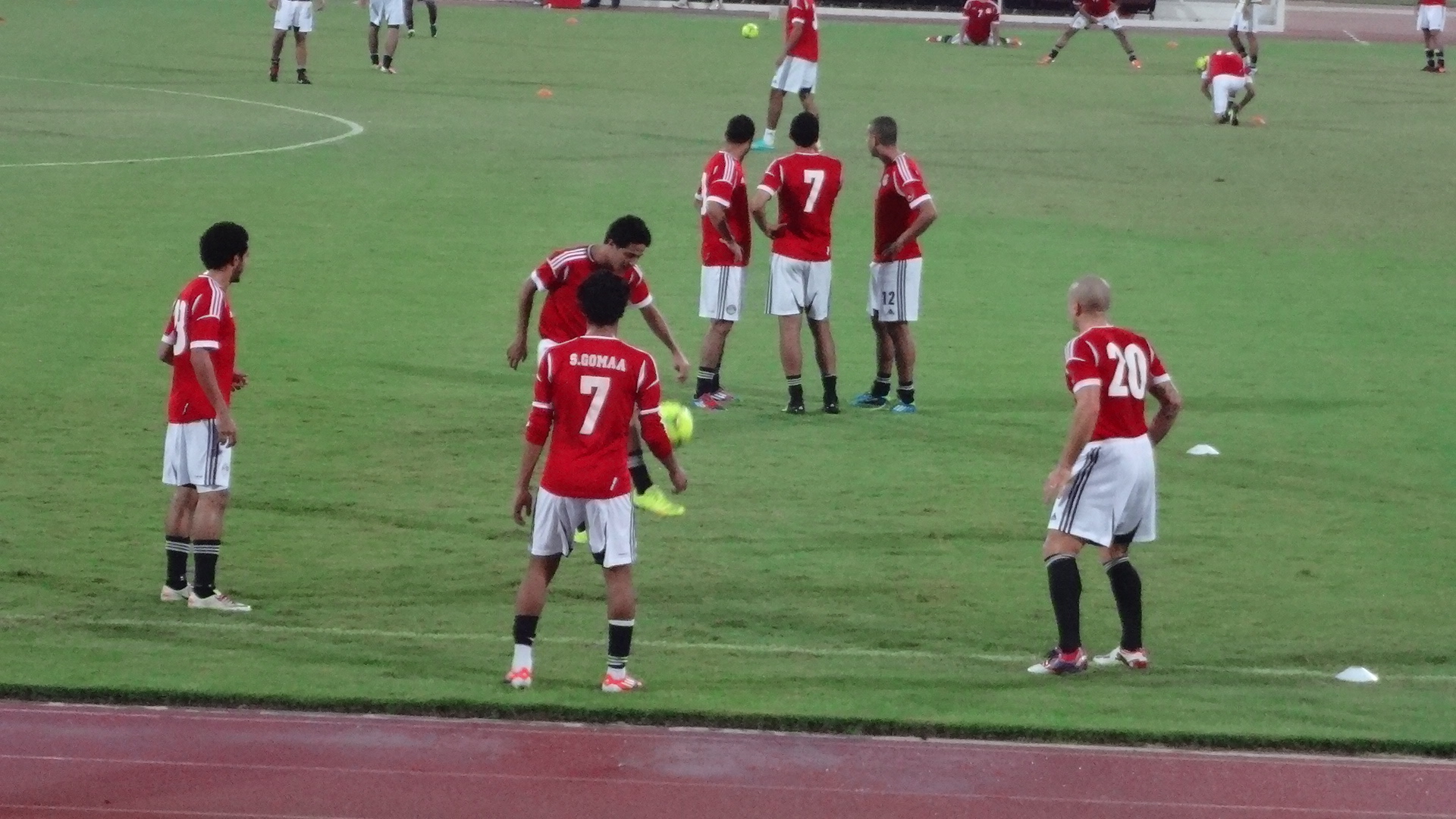 Jugadores de la selección de Egipto antes de un partido