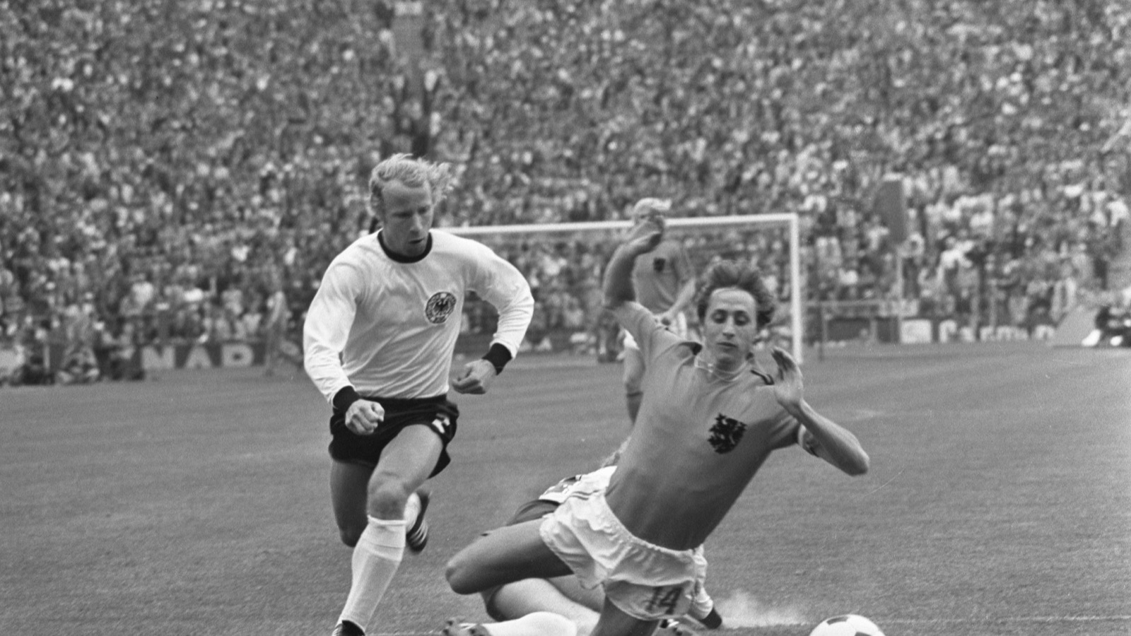 Johan Cruyff fouled in the box in the 1974 World Cup final